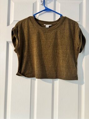 Forever 21 Olive Green Cropped Tee